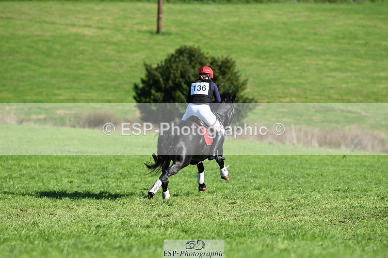 251024A-123824-11622 - B-136-Sophie.Jackson