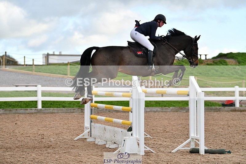 231110A-155150-01085 - Cls 7 National 1.30m Open