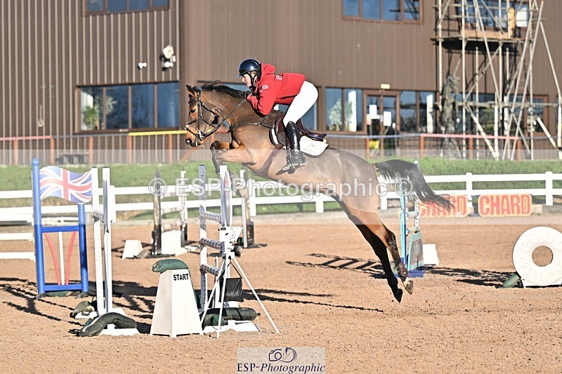 251119-142109-00538 - Cls 5 Foxhunter and 1.20m Open
