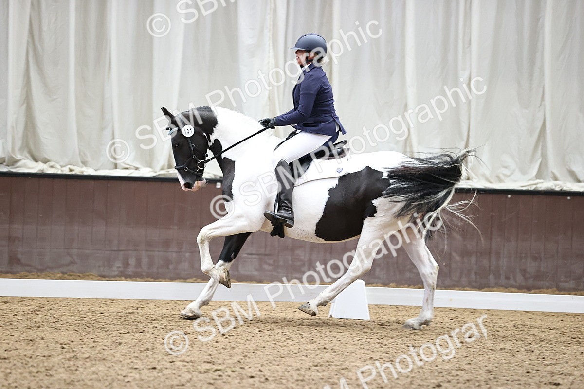 SBM_000989 - Novice 4 Warm Up