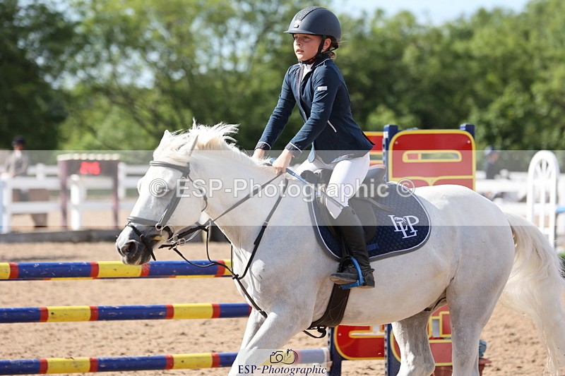 240629A-171024-08283 - Cls 13 Stepping Stones 128cm + 138cm