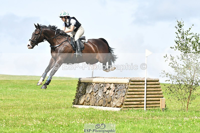 240804-103500-10411 - 403-Alana_Harries-THE_KNIGHT