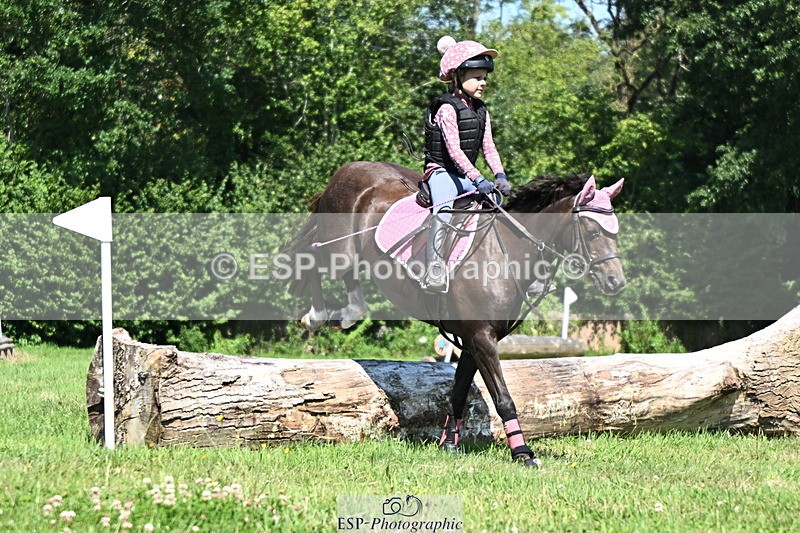 240729B-144325-02843 - Abbie's Group XC