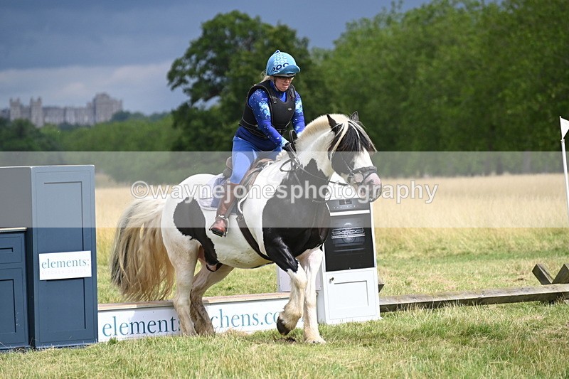 WJ6_2678 - Time at Jump 11:06 to 11:40