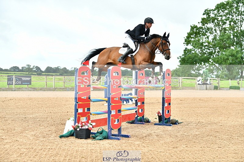 230723A-095810-10721 - Cls 4, 2 Star Small 1.30m