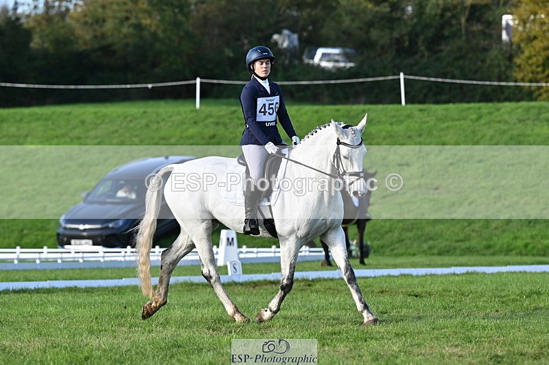 251024A-103257-08073 - F-456-Sophie.Hilliard