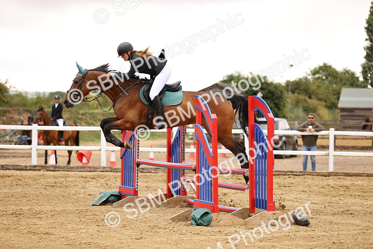 SBM_024472 - Class 8 - Clear Round