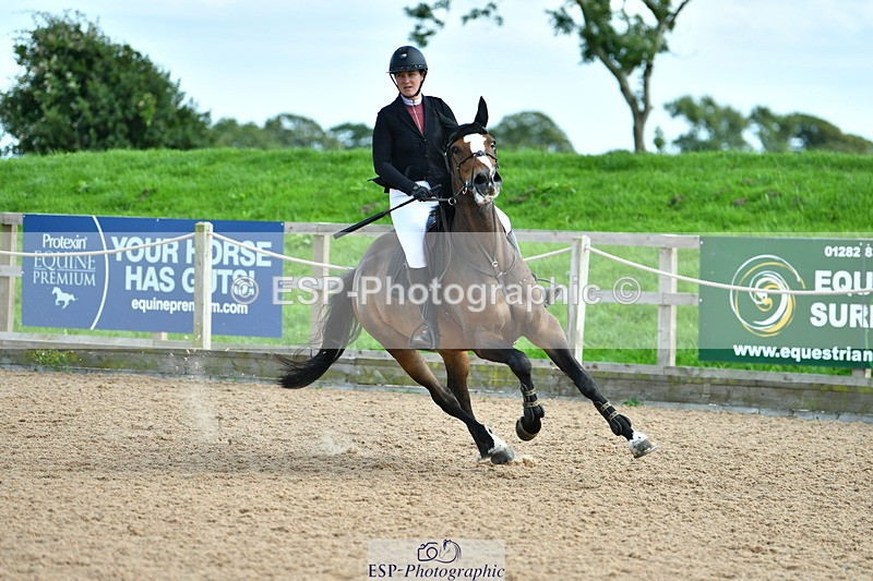 230729A-164119-07550 - Cls 18 National 1.30m