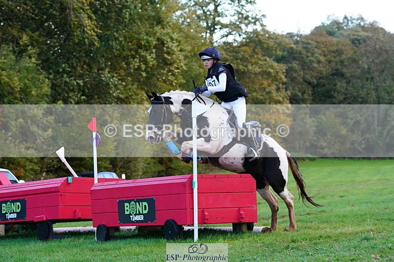 251025A-163400-22024 - H-607-Hannah.Bourgoine
