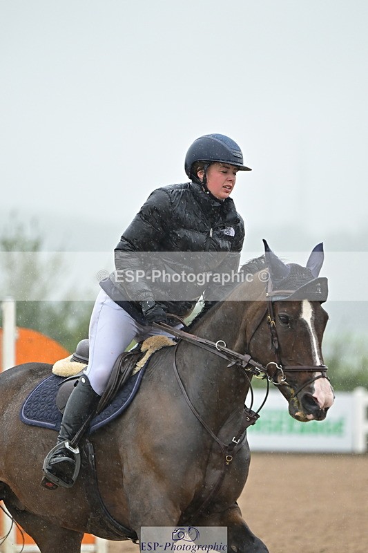 240925A-142308-01132 - Cls 5 Foxhunter and 1.20m Open