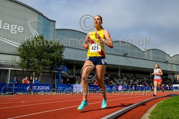 Nat26SUN-817727 - Track Female