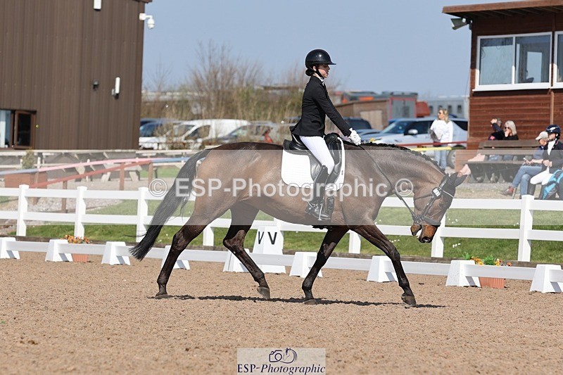 250404-150406-07023 - 122-Marie-Ayesha.Barilits-Gupta-Waverley.Furst.Dance