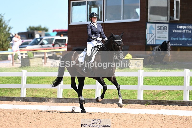 240816A-131116-04979 - 110-Hope.Hayward-Et.LΓÇÖAmour