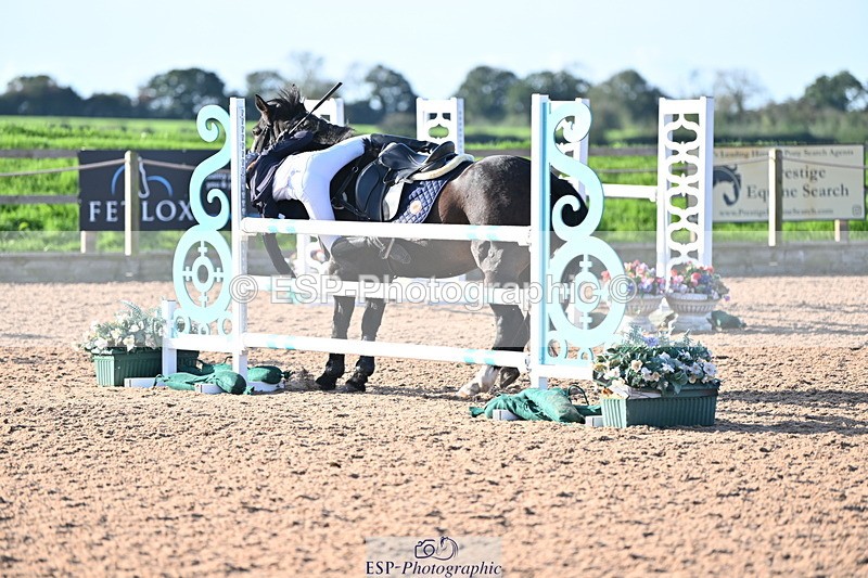 231015A-095950-07120 - Cls 28 Newcomers & 1.10m Open