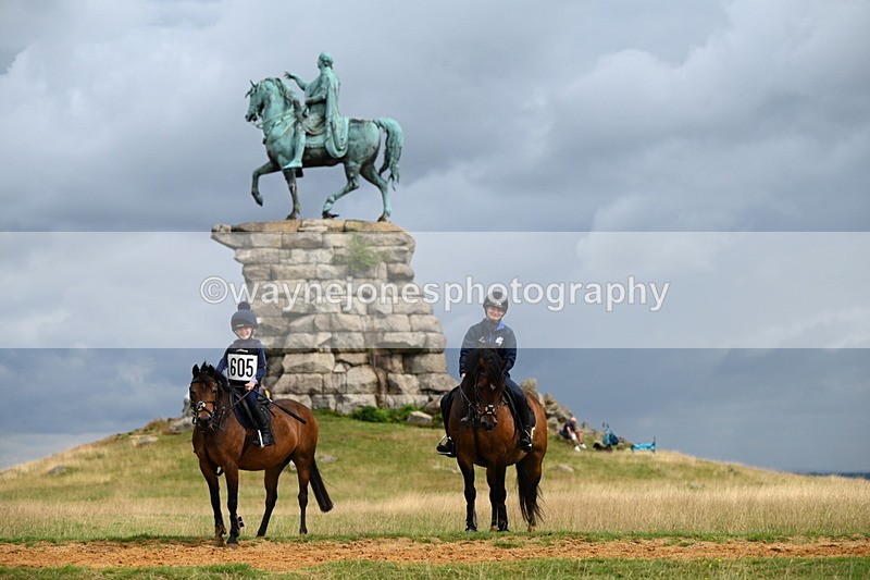 DSC_4695 - Time at Statue 11:10 to 11:42