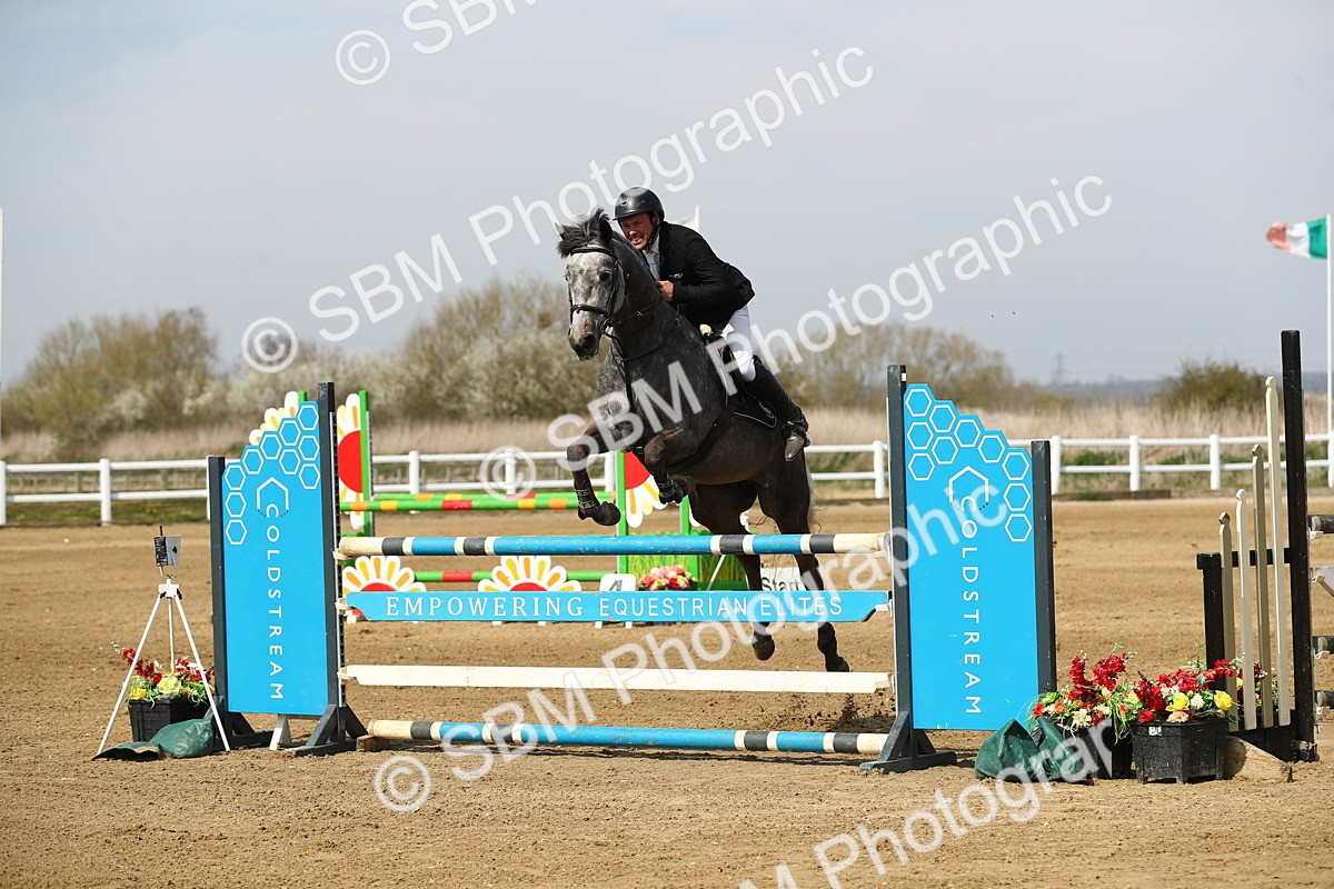 SBM_002478 - Class 10 - Senior Newcomers - 1.10m