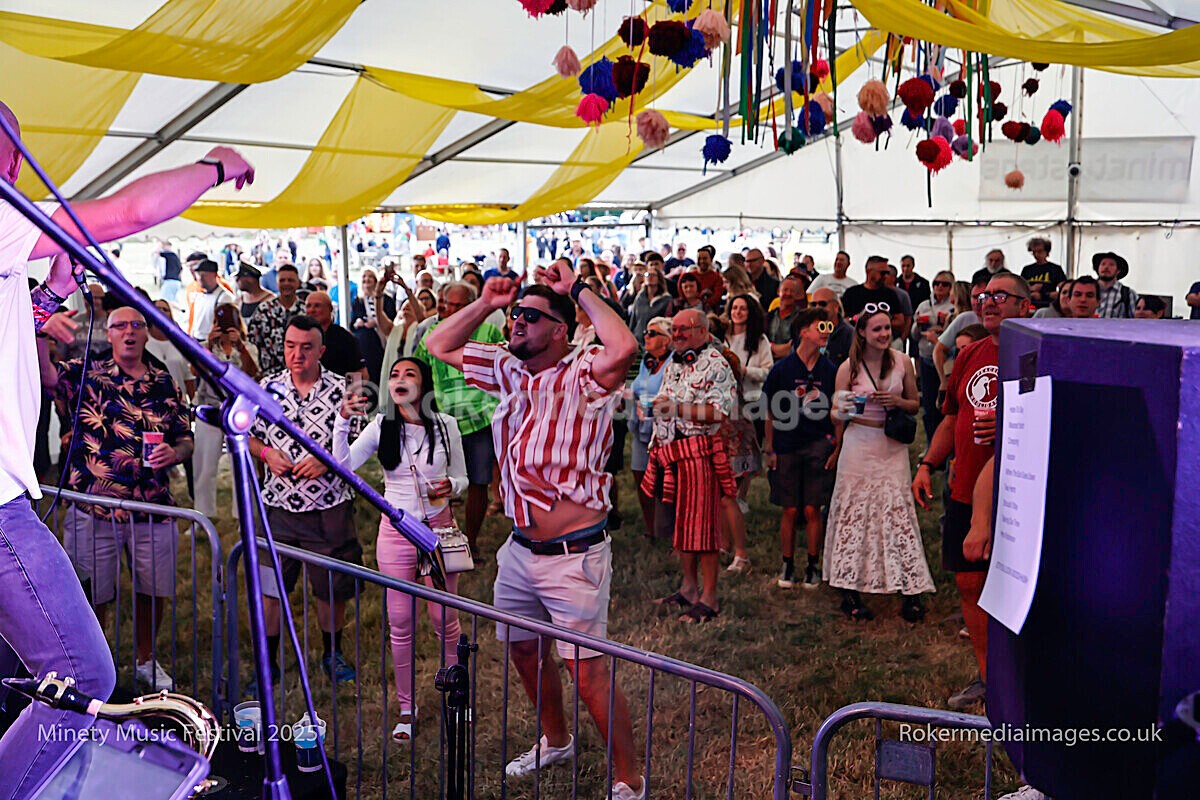 _MGL7558 - MINETY 2025