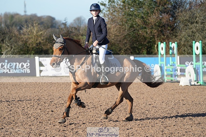 251130-103528-00947 - Cls 4 Pony Brit Nov & 80cm Open