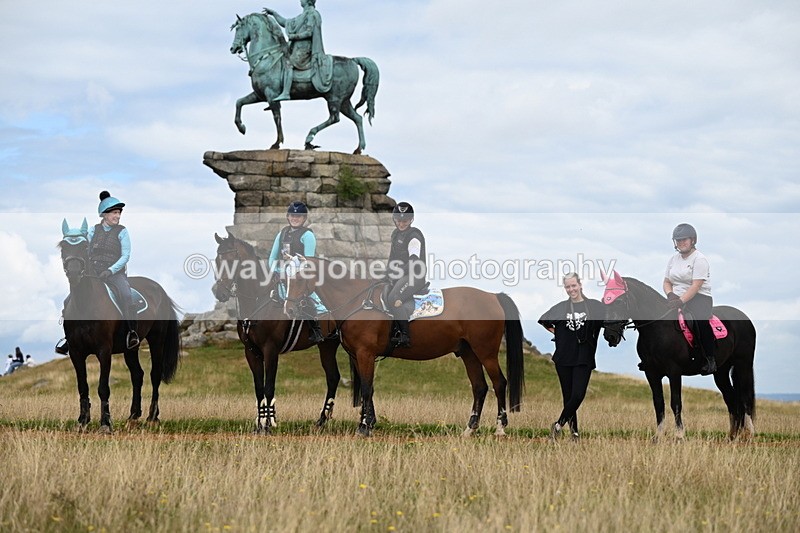 DSC_6714 - Time at Statue 12:45 to 13:15