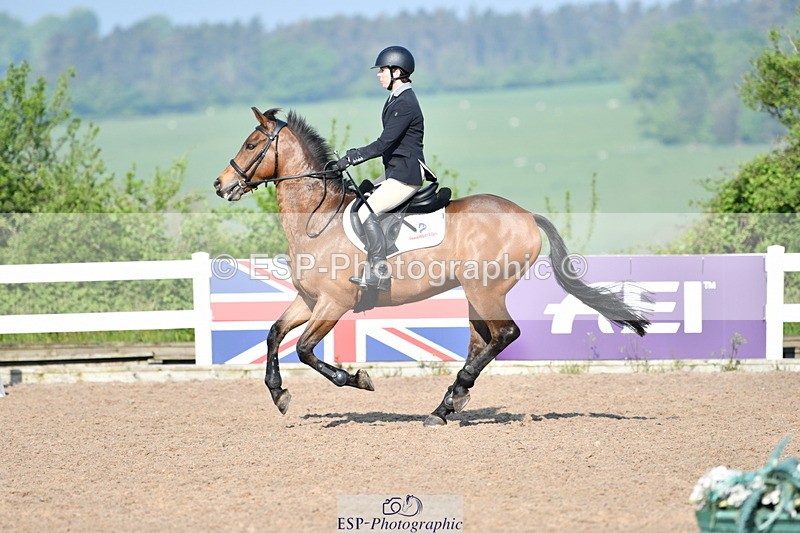 240512A-085408-17009 - Cls 39 British Novice and 90cm Open