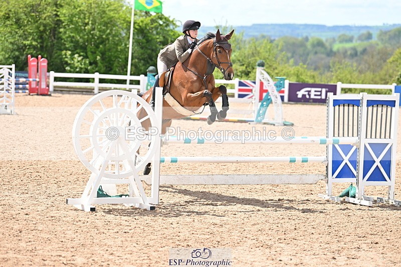 240504A-140714-02134 - Cls 20 & 21 Club & Schools 1m