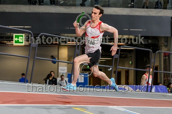 CombiMast25-914798 - Track Male Set One