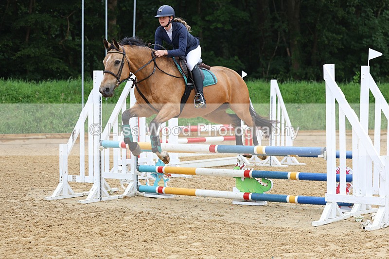 3E7A5283 - Class 4: Senior British Novice/90cm open