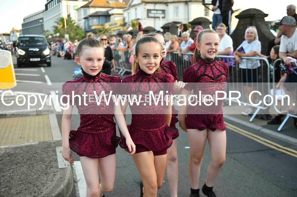 SH4_3924 - Carnival Procession.
