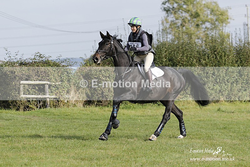  WWHT 171021 3025 - Intermediate (0.90m)  17/10/21