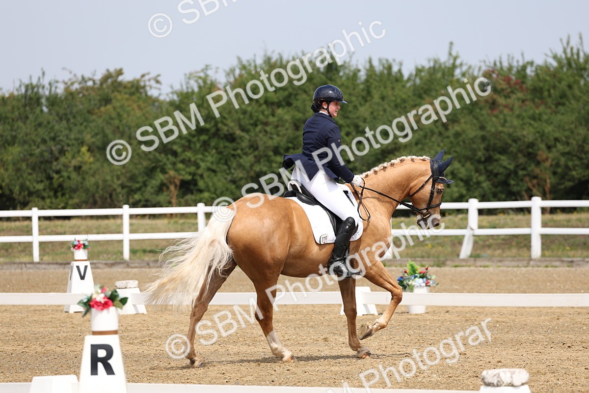 SBM_006132 - Class 6 - novice 6 - 11.50-12.46