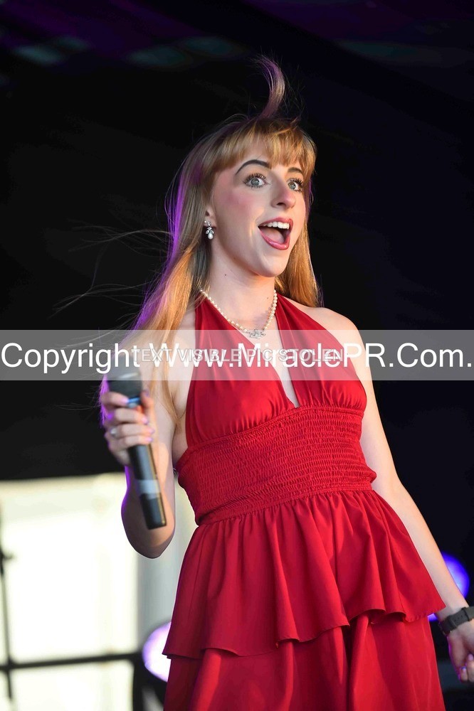 SH4_2198 - Lizzie Stanway