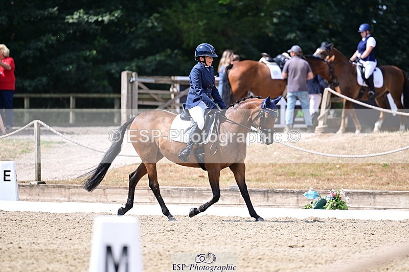 260802A-111635-05505 - Novice Silver break - break