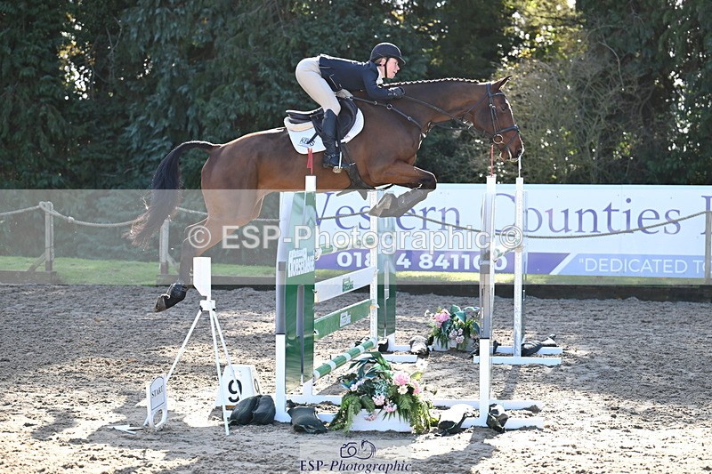251024A-122800-10349 - C-238-Louisa.Lockwood