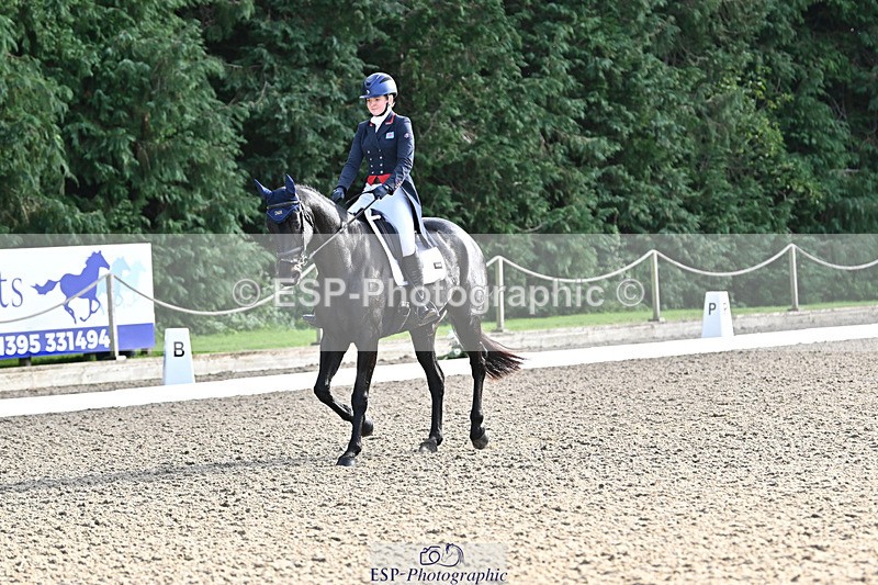 241023-143612-00553 - 002-Ellie.Fredericks-BRITANNIA'S.OLIVE