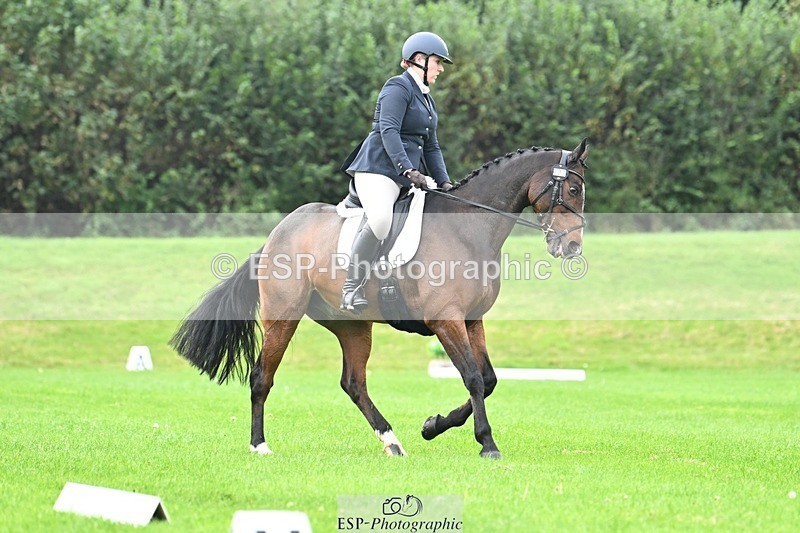 241024-093845-02817 - 402-Ella.Matravers-BALLYMITTY.MAC