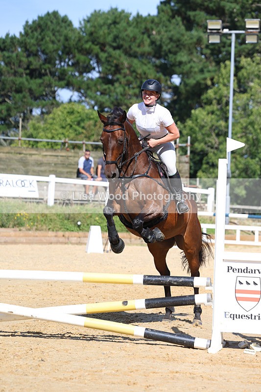 3E7A1104 - Class 7: 70cm Senior