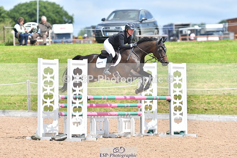 240609A-113653-04642 - Cls 17 Snr 1.05m Open