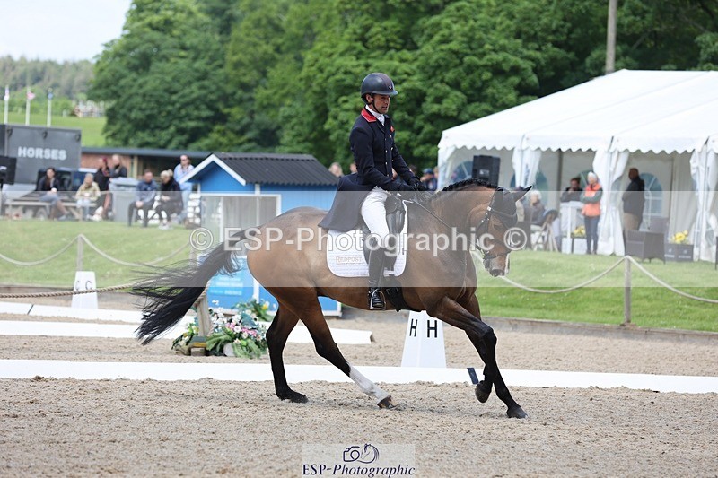 240523-114033-03580 - 222-KILCANNON_SENSATION-Harry_Meade