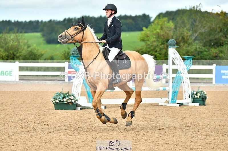 230813A-104311-11520 - Cls 40 A&B Senior Discovery & 1m Open