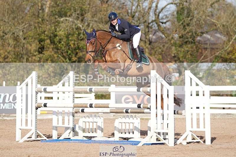251108-131454-02679 - Cls 13 Foxhunter and 1.20m Open