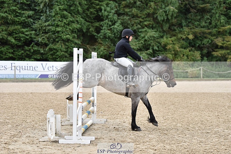 240802-101416-00749 - 70cm Round 1