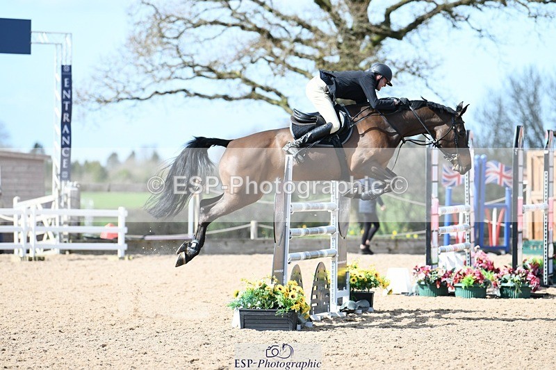 250328-125740-01099 - Cls 3 Snr Foxhunter