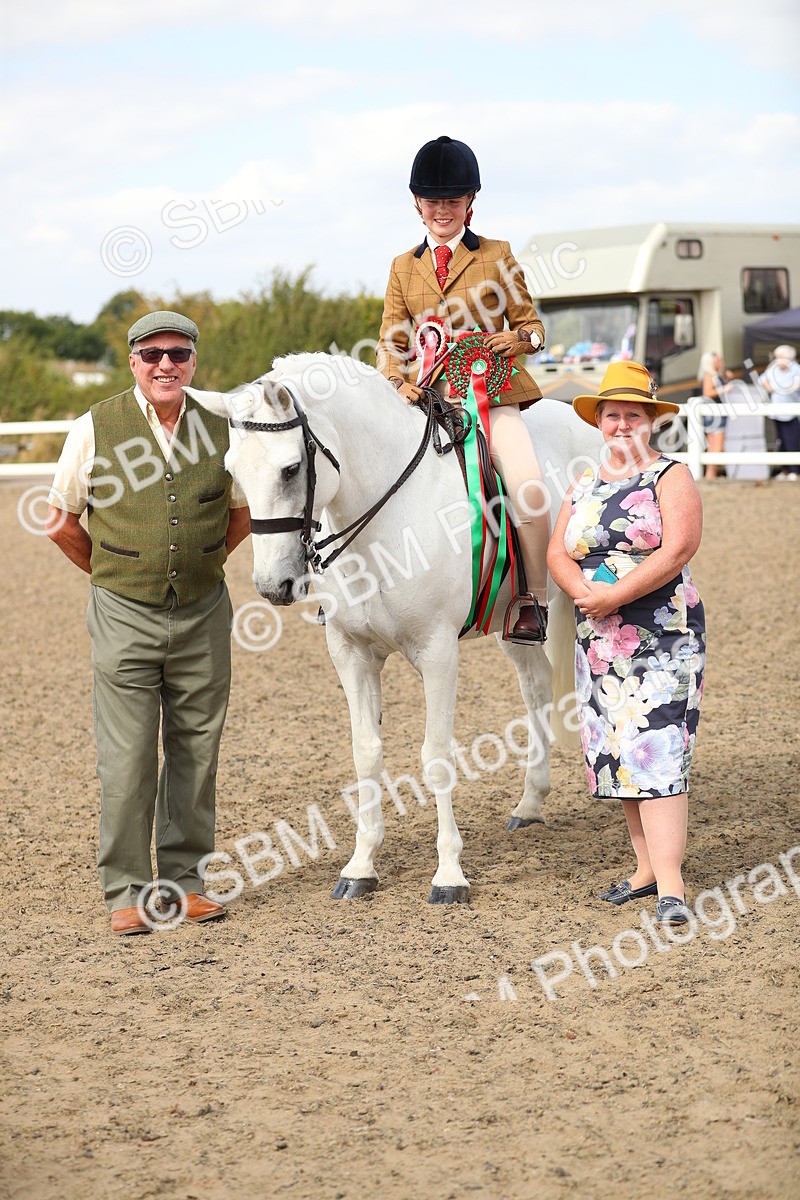 SBM_05701 - Class 48a Style & Performance 70cm (15-19)