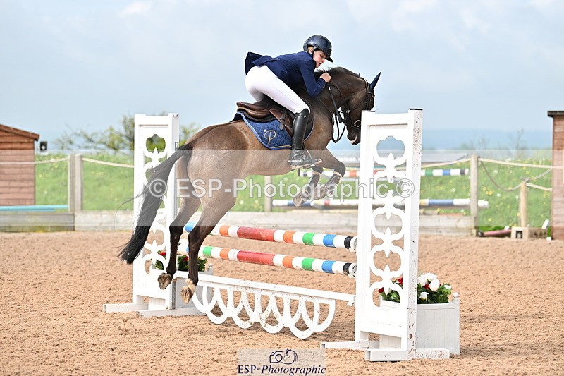240506A-110209-08373 - Cls 3  Pony Discovery & 90cm Open