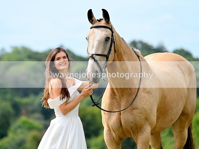 WJ7_7056 - Zoe & Fred Wedding Dress Shoot 09-08-25