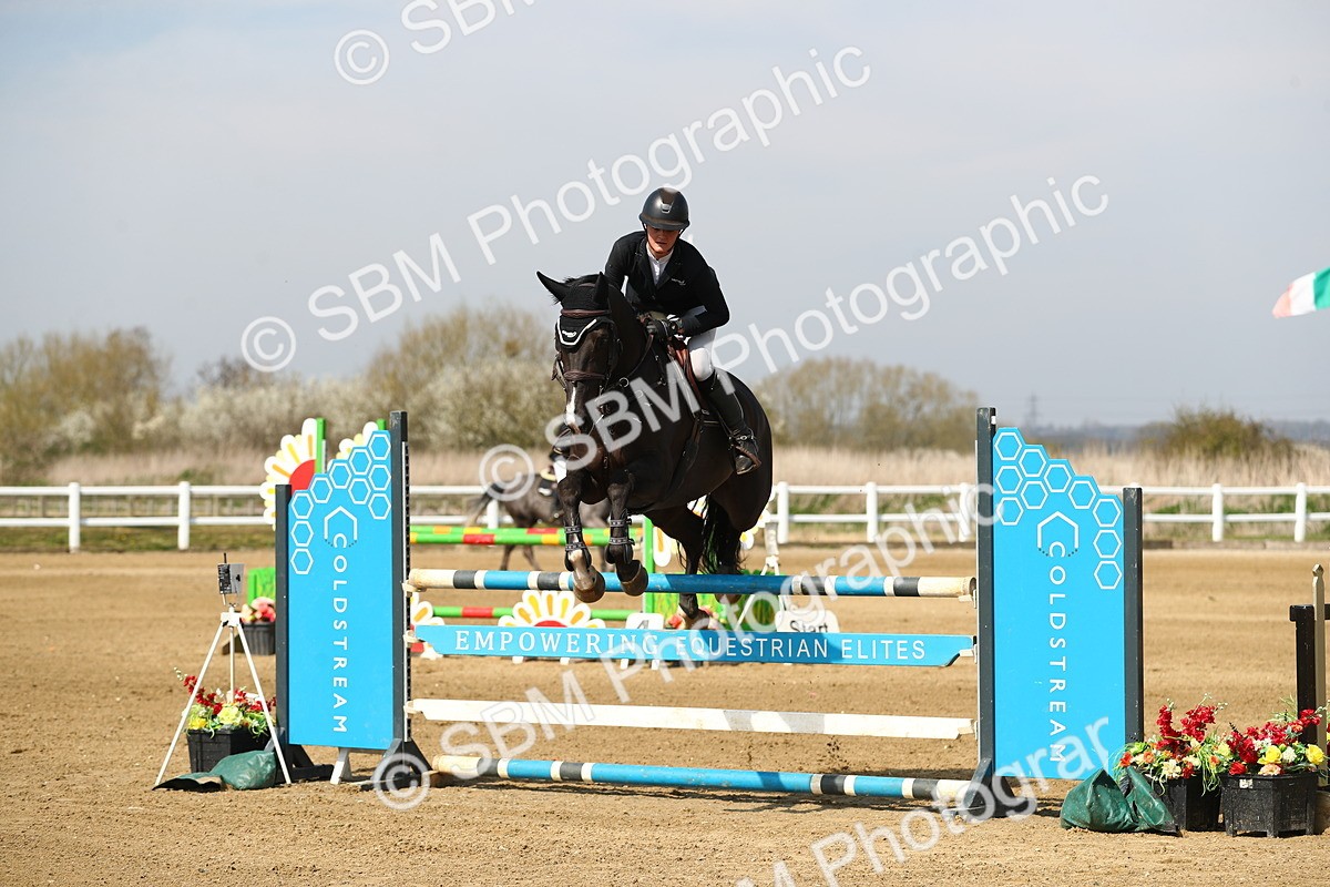 SBM_002461 - Class 10 - Senior Newcomers - 1.10m