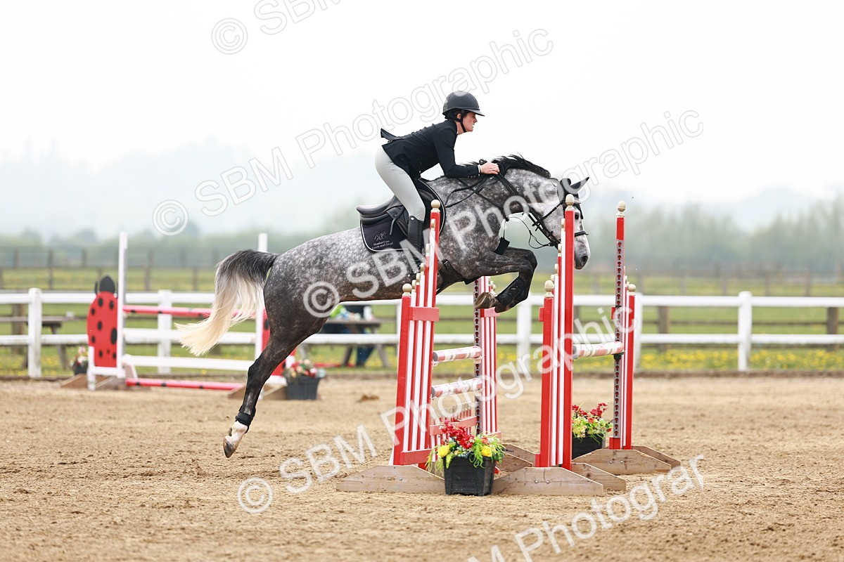  - Class 18 - Senior Newcomers - 1.10m