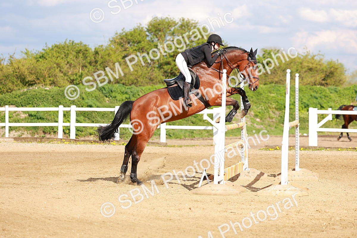 SBM_002422 - Class 5 - Senior Foxhunter - 1.20m