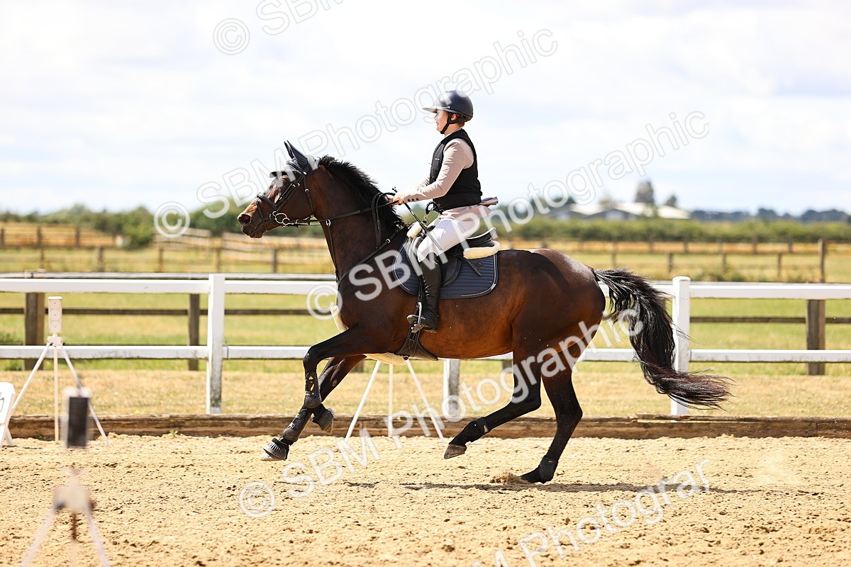 SBM_013583 - Class 14 - Senior Discovery - 1.00m Open