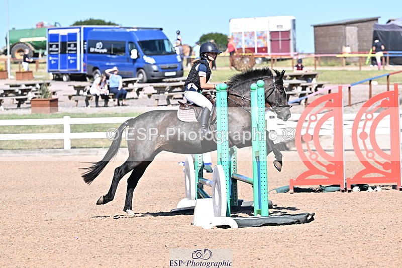 250708A-170453-00185 - 70cm Classes